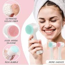 Facial Cleaning Brush